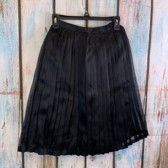 Vintage 1990’s Wim Neels 100% Silk Black Pleated Skirt Size 4 - Picture 7 of 8